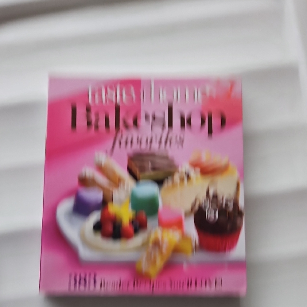 Bakeshop Favorites Party Supplies Set - Pink